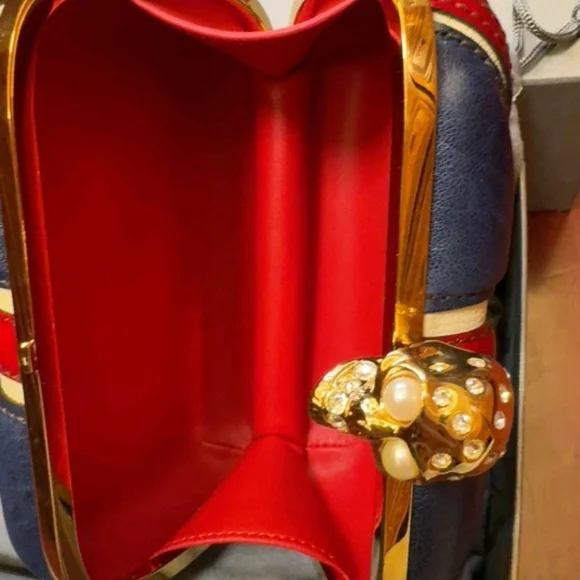 Alexander McQueen Skull Clutch - Red, Blue, Cream - Picture 4 of 6